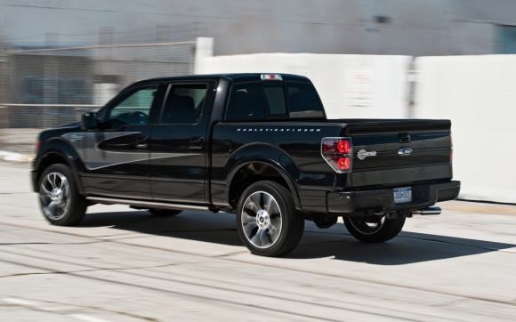 2012-ford-f-150-supercrew-harley-davidson-edition-rear-view-in-motion - Copy